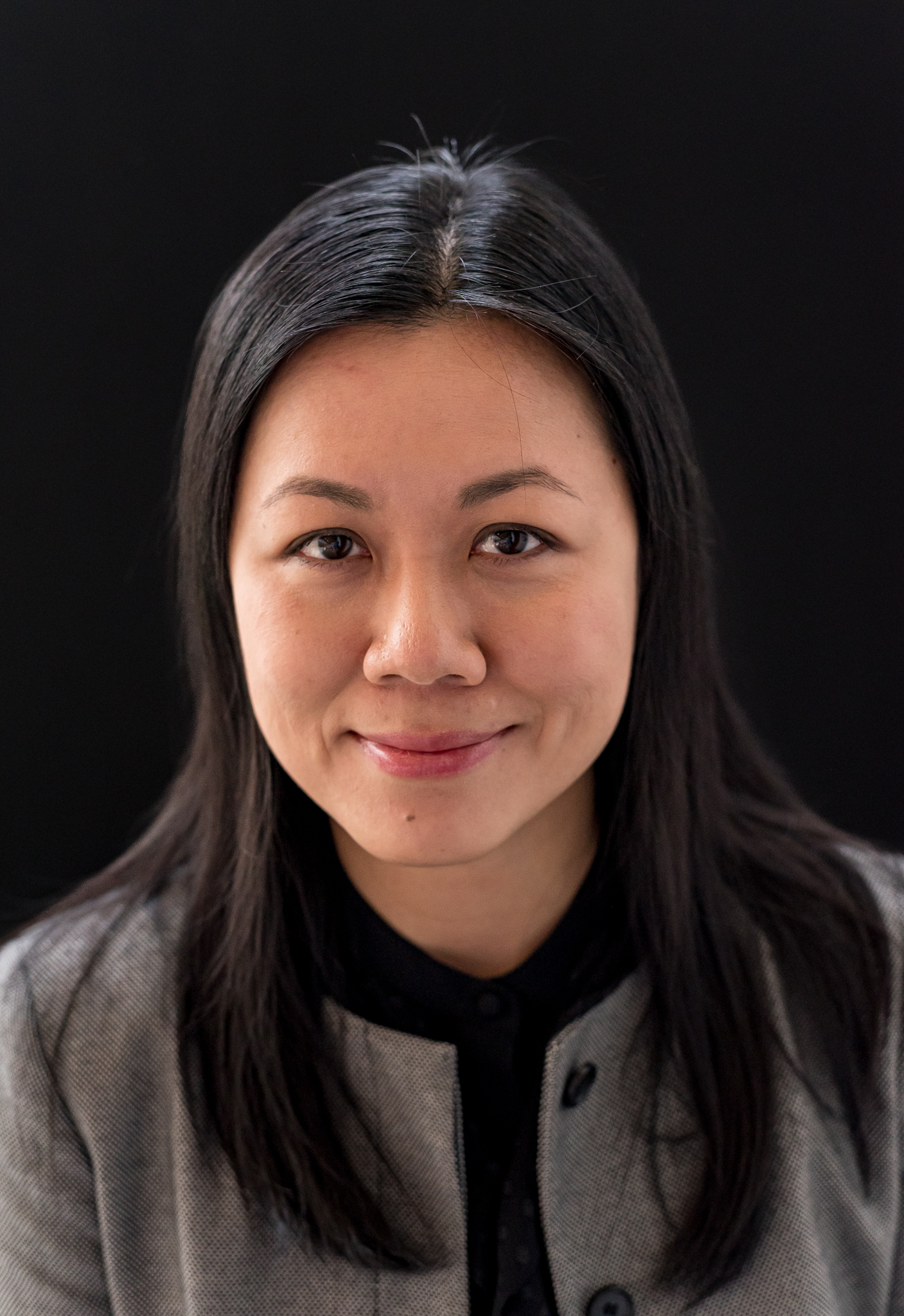 Leslie Liao Headshot