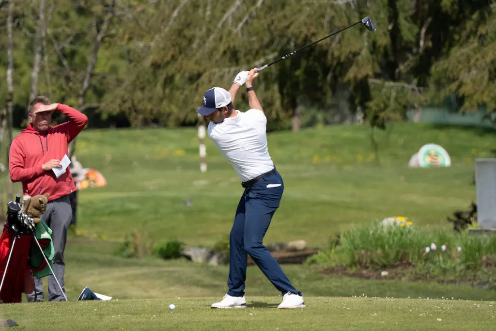 Bellevue College golfer