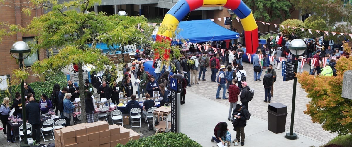 BC students, faculty and staff celebrate the start of the quarter at the 2017 Fall Welcome Fair