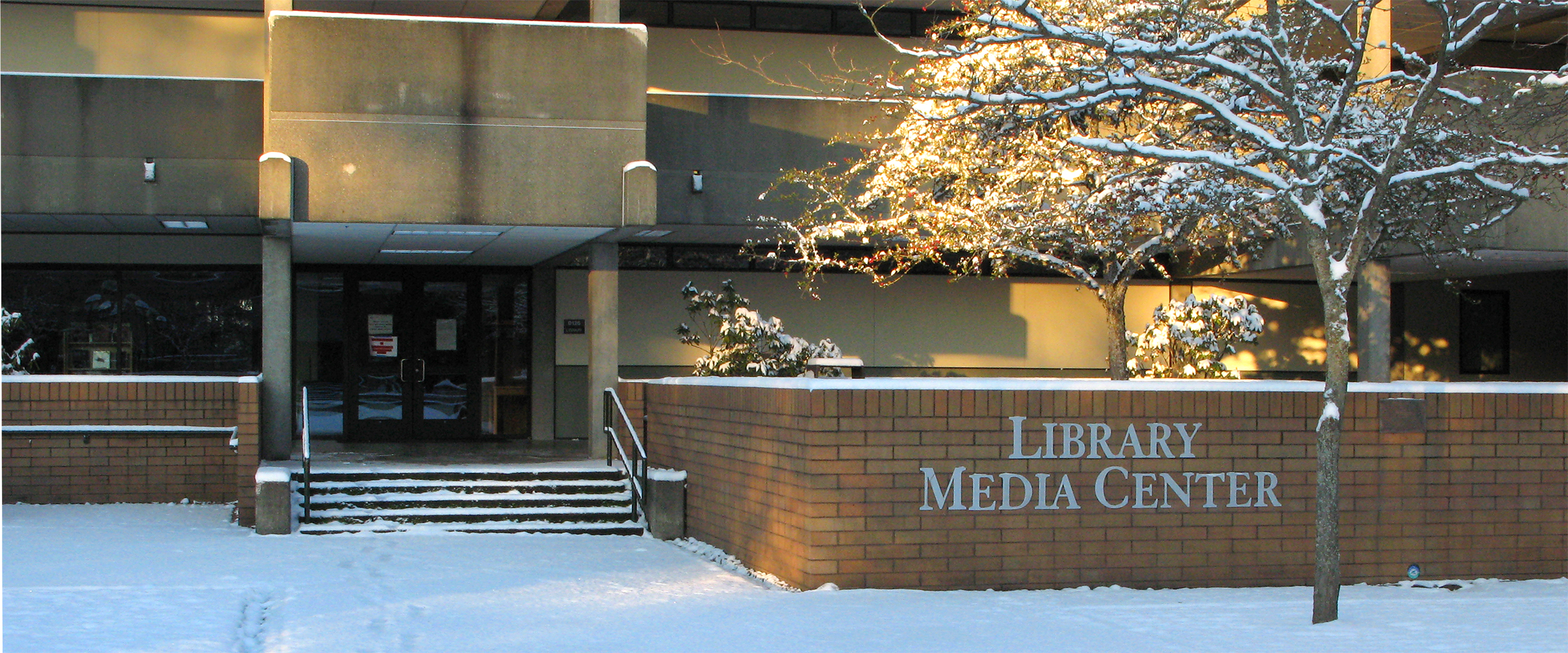 Bellevue College Library after snowfall.