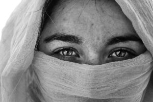 Picture of an arab woman