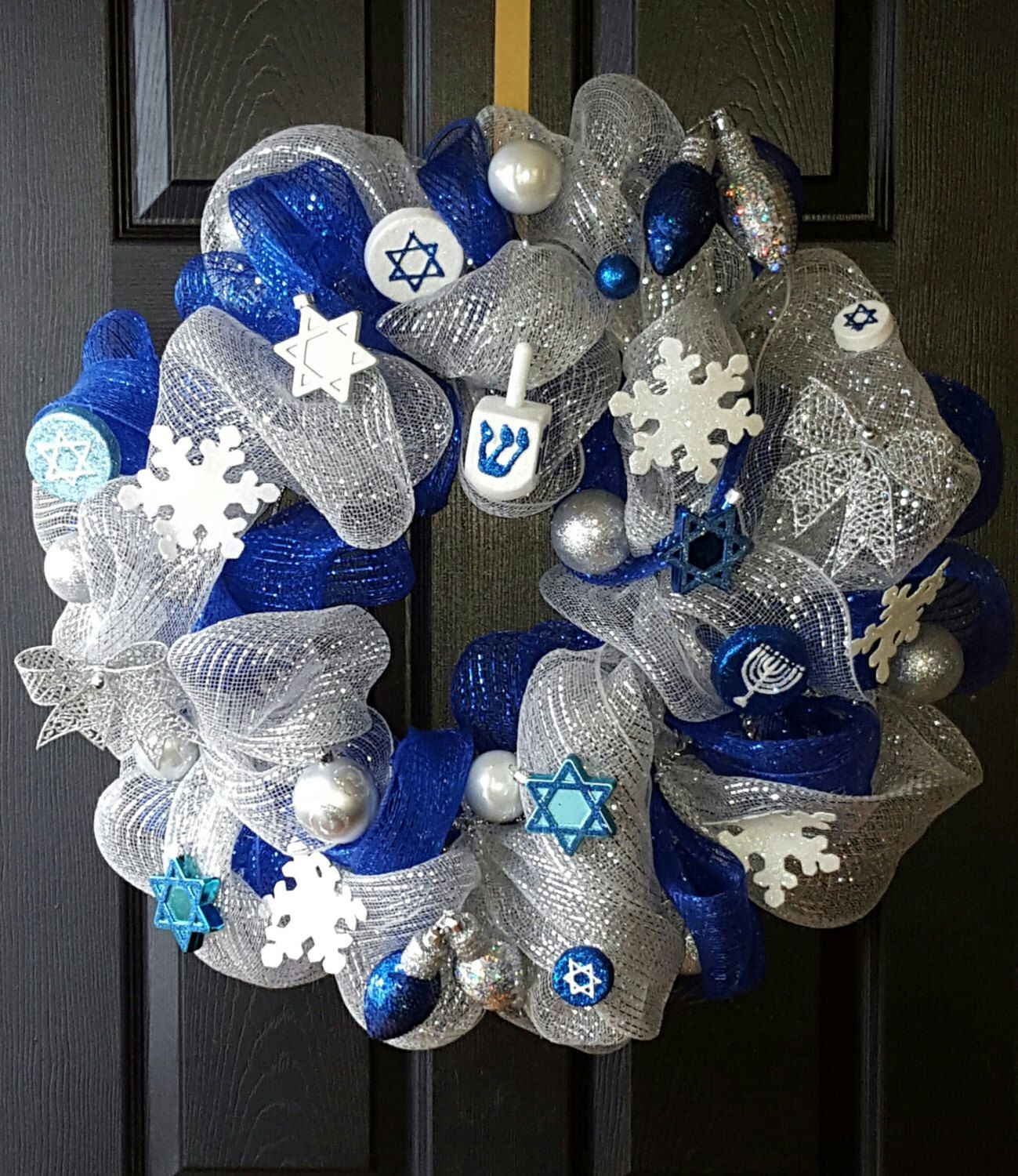 holiday wreath 