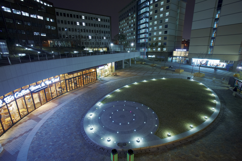 Night view of the Gonzaga Plaza at Sogang University
