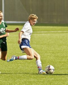 Sophomore Sam Mellick had three goals to lead Bellevue to the easy win over Lower Columbia. photo by Rich Dworkis.