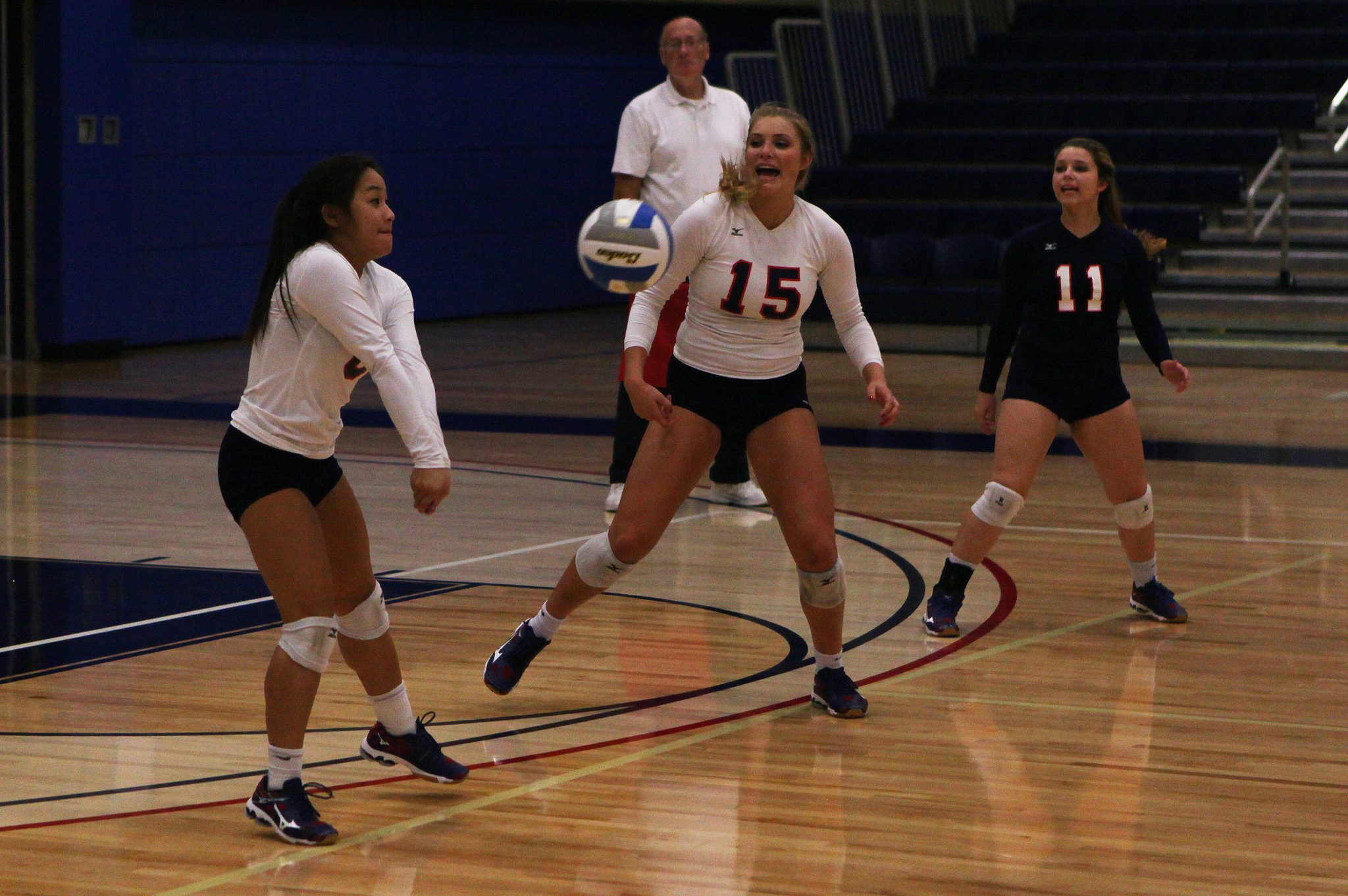 A Bellevue College player returns a shot against Edmonds