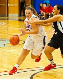 Shelby Kassuba led Bellevue with 23 points in Bellevue's final pre-season game; an 87-69 win over Centralia. photo by Rich Dworkis.