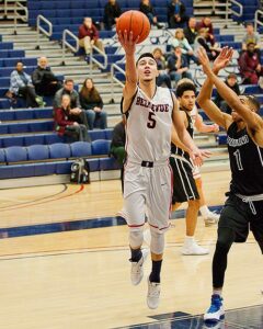 Jordan Muir-Keung had 19 points and also 10 rebounds but the Bulldogs lost to Everett 73-68. photo by Rich Dworkis.