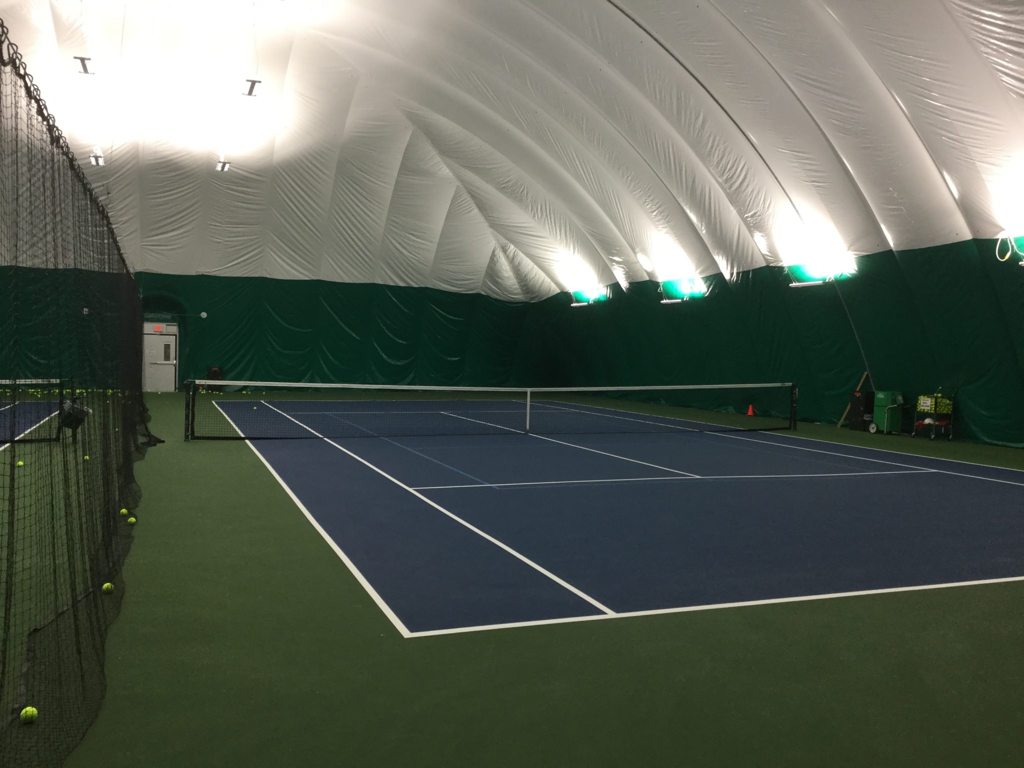 Robinswood Tennis Center court view