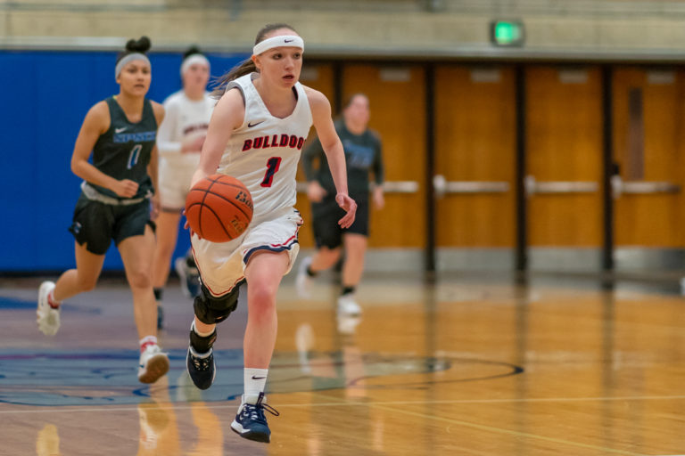 Women’s Basketball Scores Huge Win Over Big Bend Athletics Department