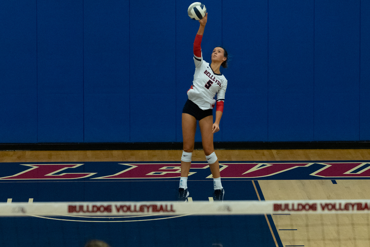 Volleyball Takes Down Everett Athletics Department