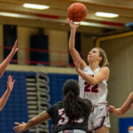Women's Basketball Cruises to Win