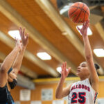 Shoreline Tops Women's Basketball