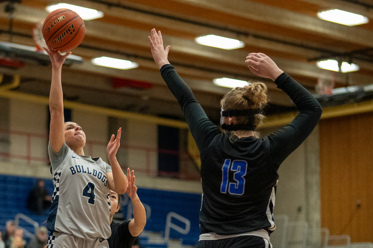 Bellevue women's basketball player