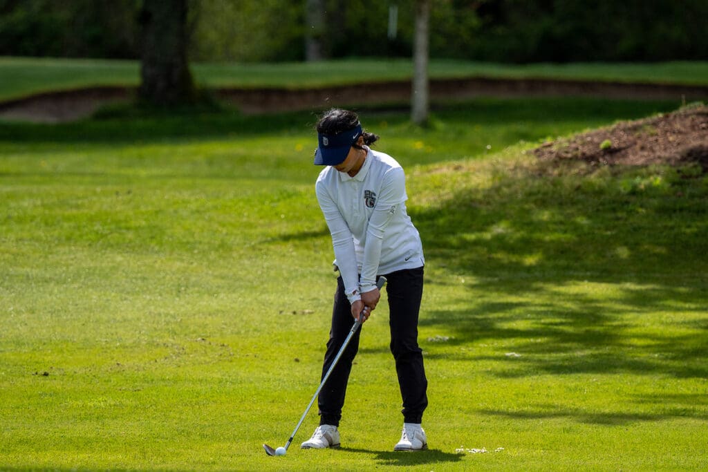 Bellevue College golfer