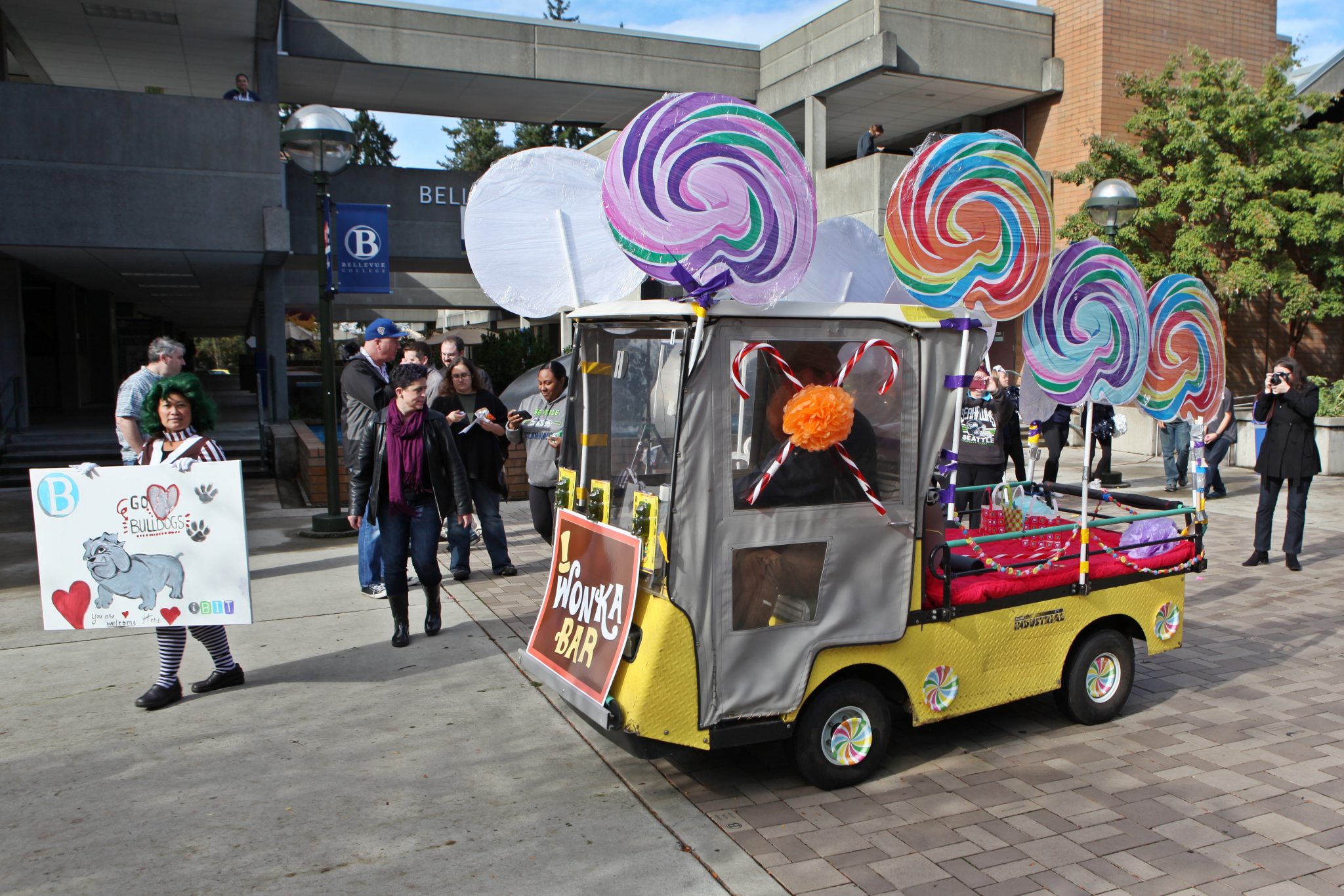 The Willy Wonk golf cart