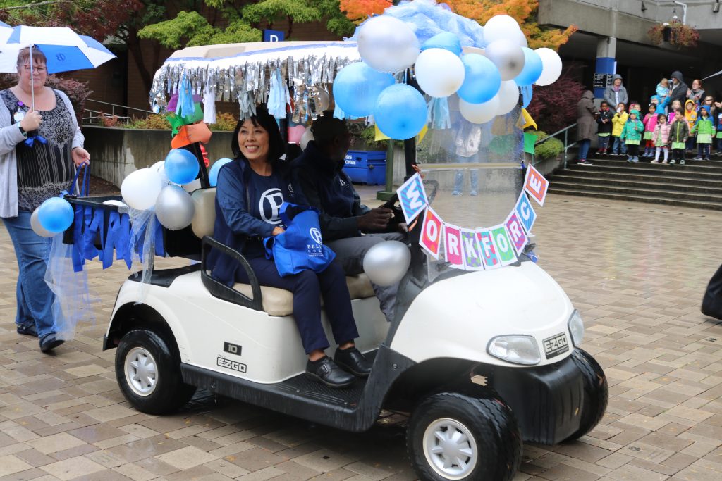 Golf Cart Parade 2018 BC Bulldog Days