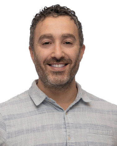 Headshot Photo of Leo Kiralla