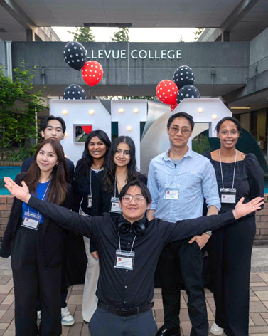 A group photo for BLC alumni.