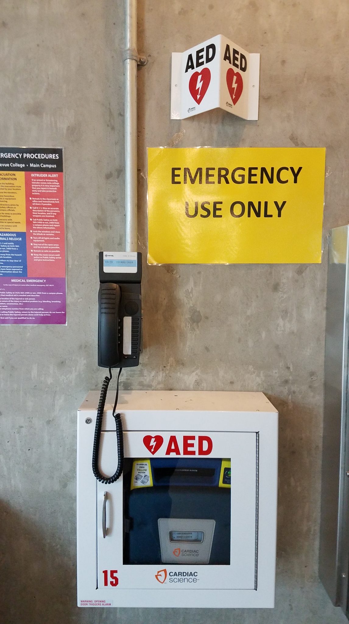 R Building Emergency Call Phone Black