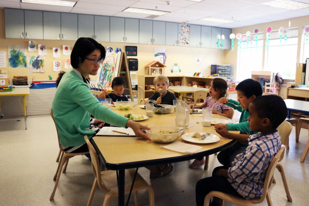 Mealtime in a classroom