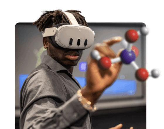 Student using Curio XR Software and exploring molecules.
